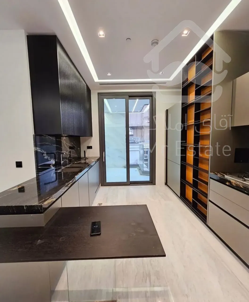 فروش اپارتمان 200 متری زعفرانیه