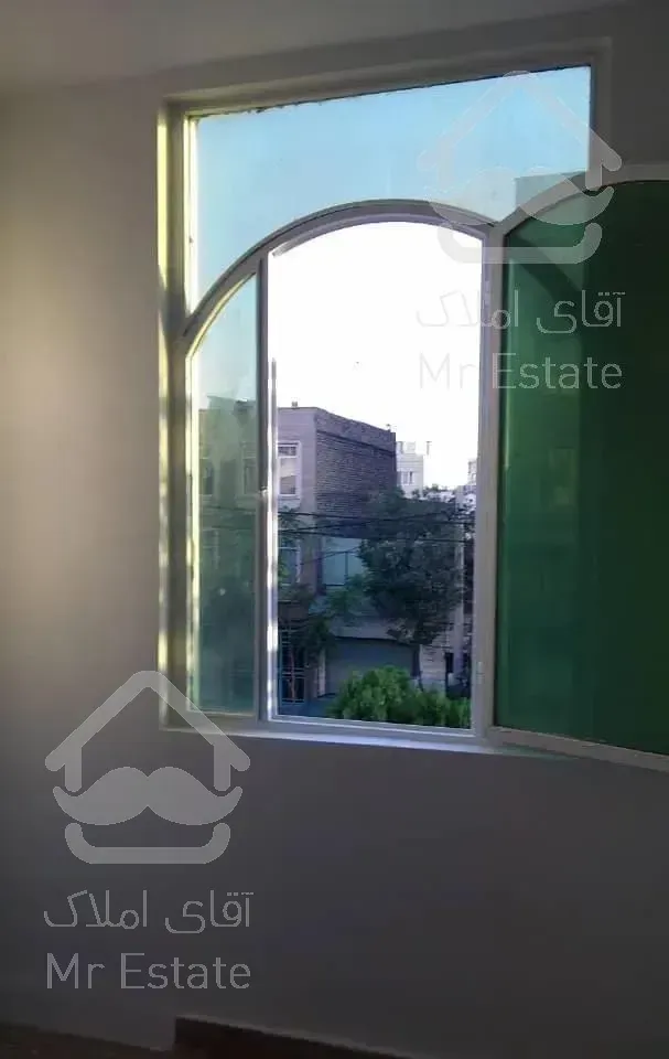 «آپارتمان ۴۵متری/خوش نقشه/روبه آفتاب»