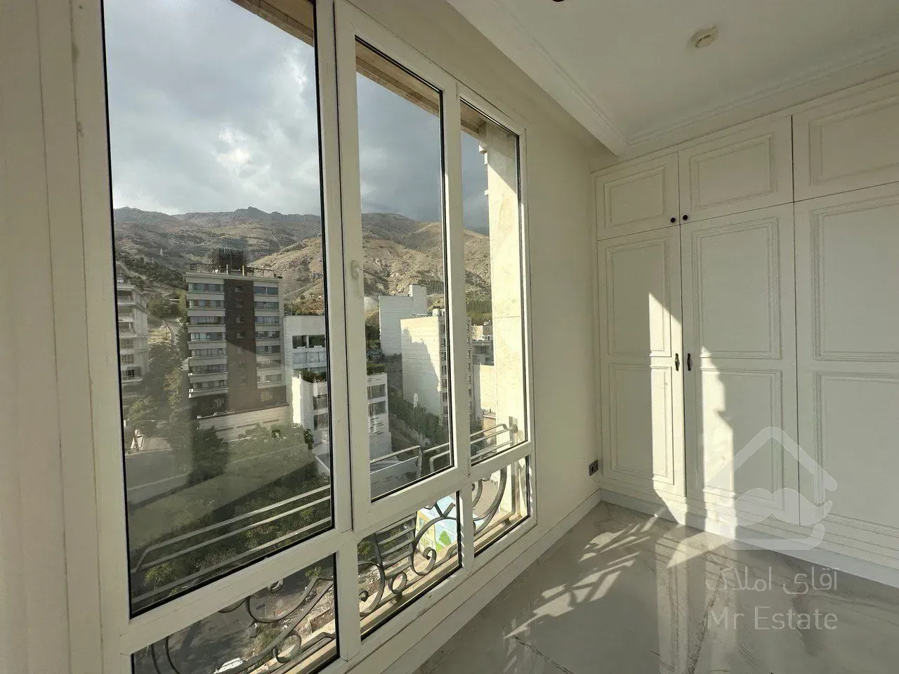 فروش اپارتمان 180 متری زعغرانیه