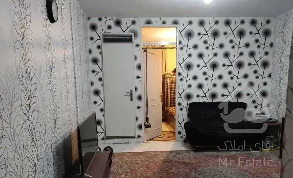 *40متر1خواب*تکواحدی طبقه دوم*محدوده جمالزاده جنوبی