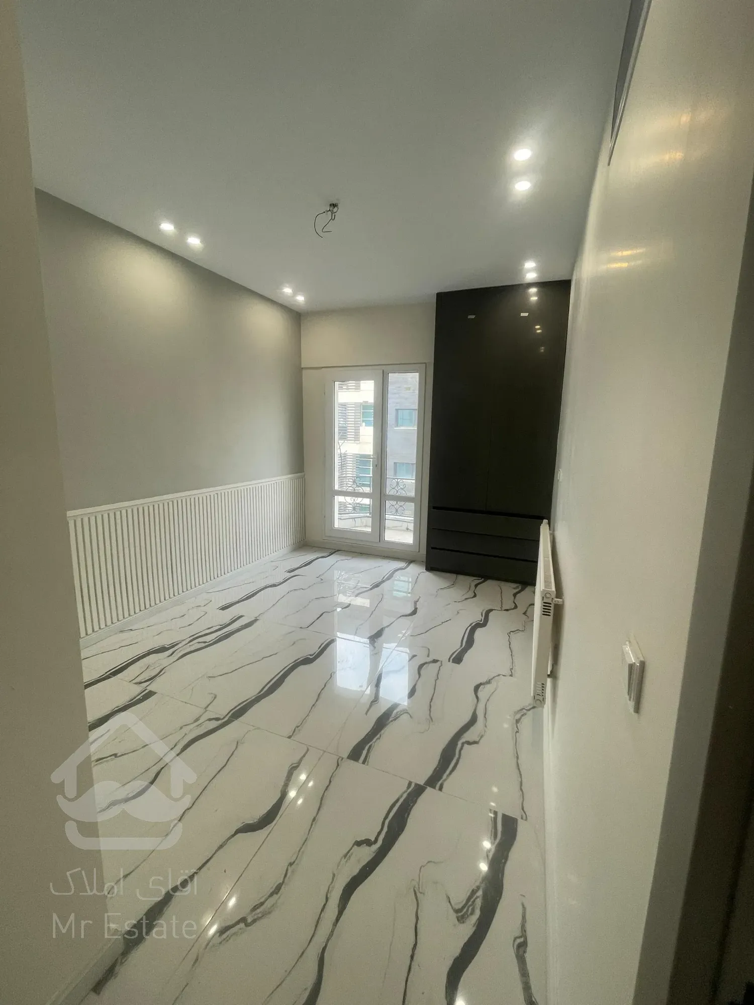 فروش اپارتمان 215 متری زعفرانیه