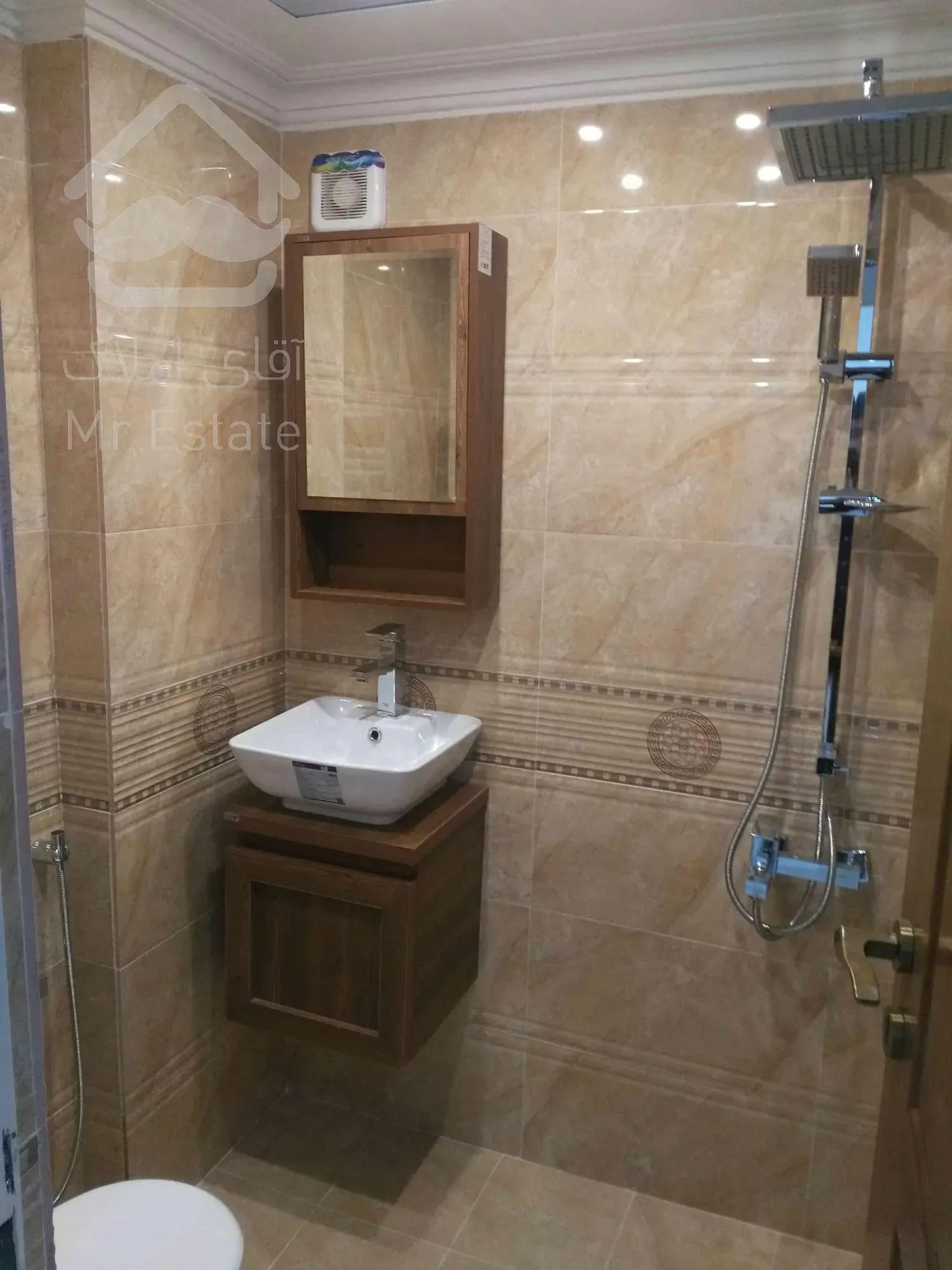 آپارتمان 82 متری سوپر لاکچری در سازمان برنامه شمالی