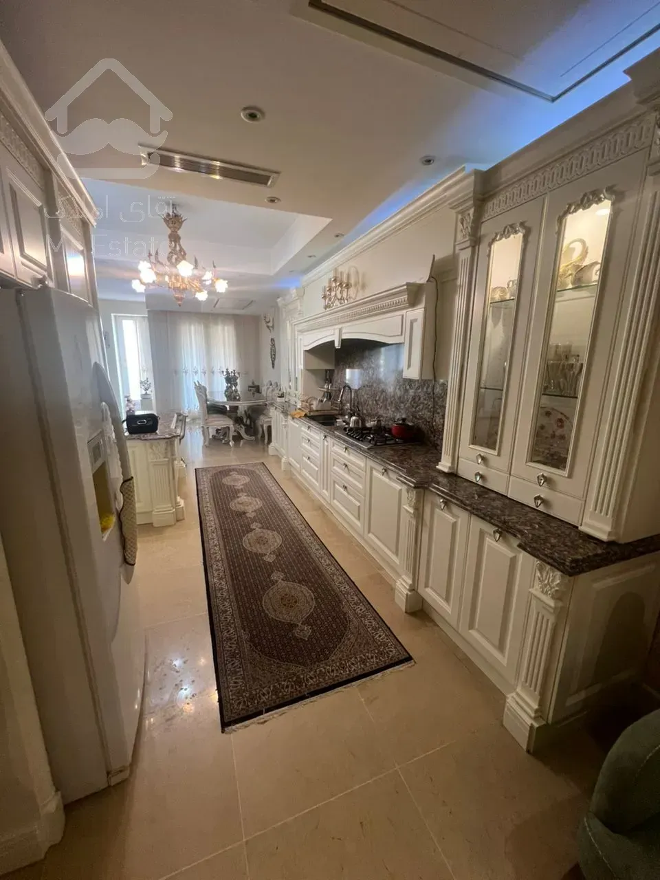 فروش اپارتمان 172 متری زعفرانیه