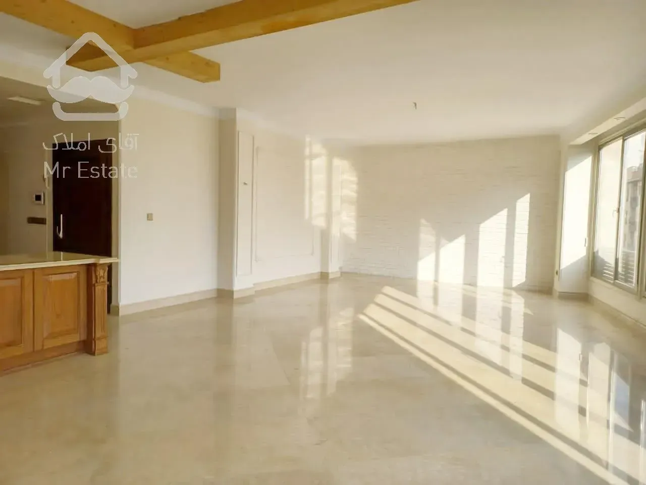 اجاره ۲۴۰متر ویو ابدی غرق نور. دو پارکینگ. زعفرانیه