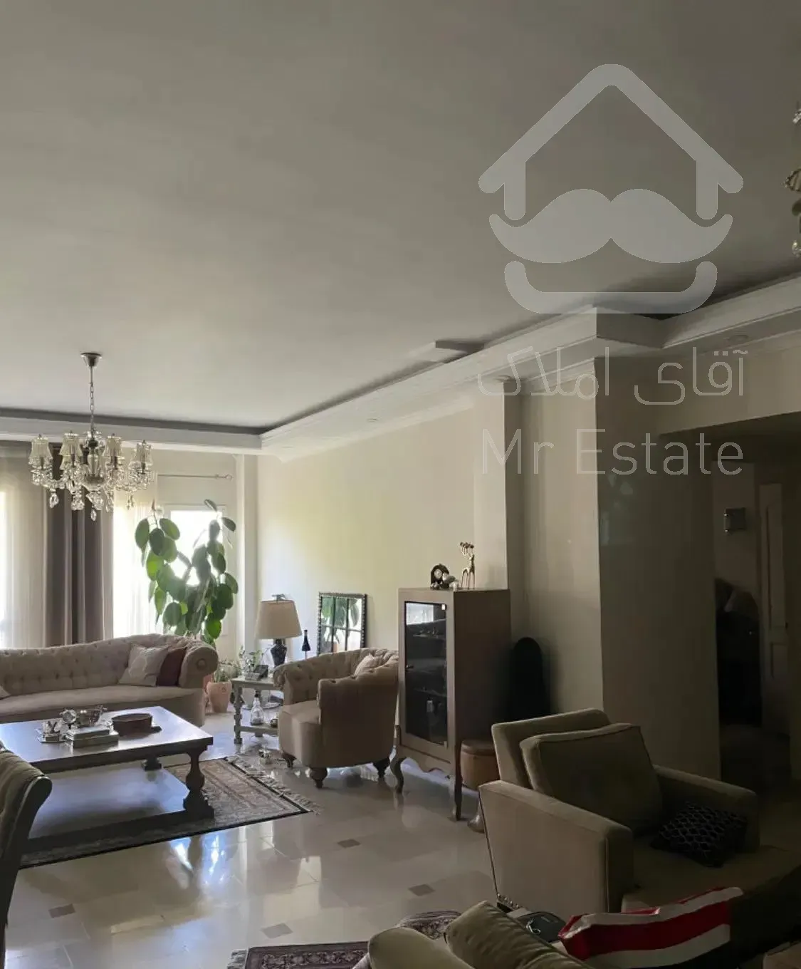 آپارتمان ۱۳۰ متر اندرزگو