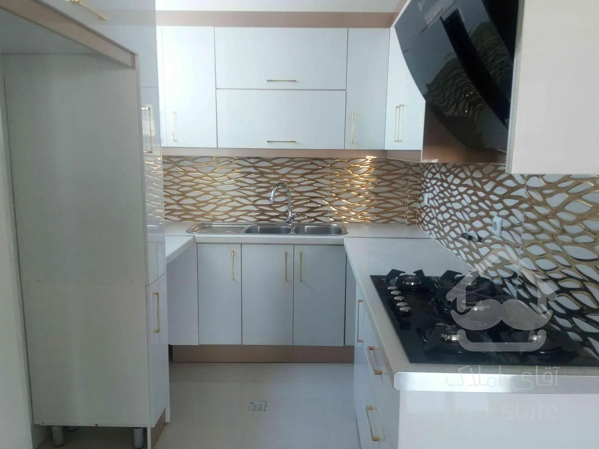 فردوس شرق ۷۳متری