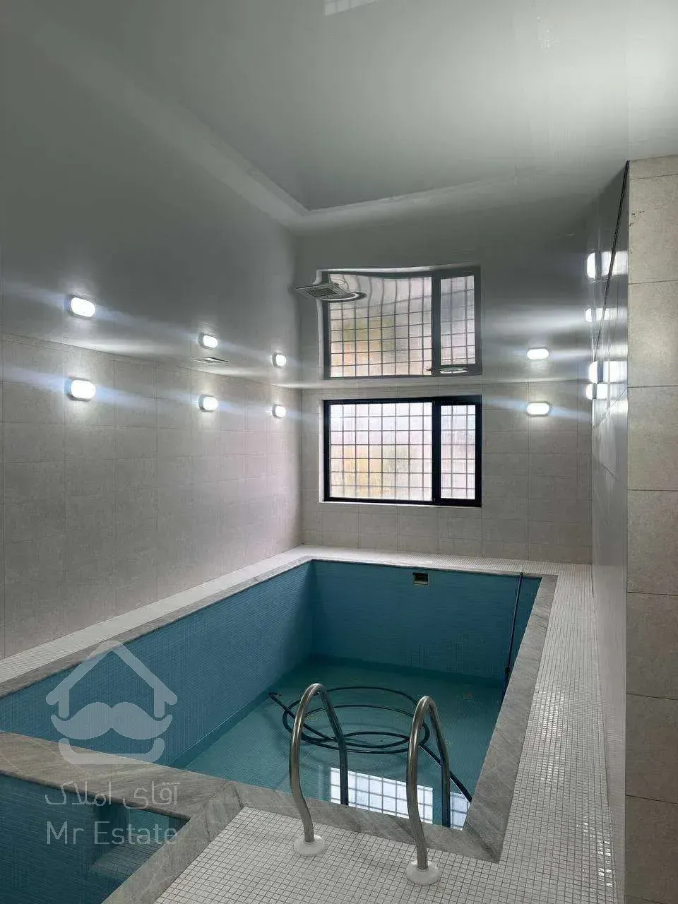 فروش ویلایی فول فرنیش استخر دار