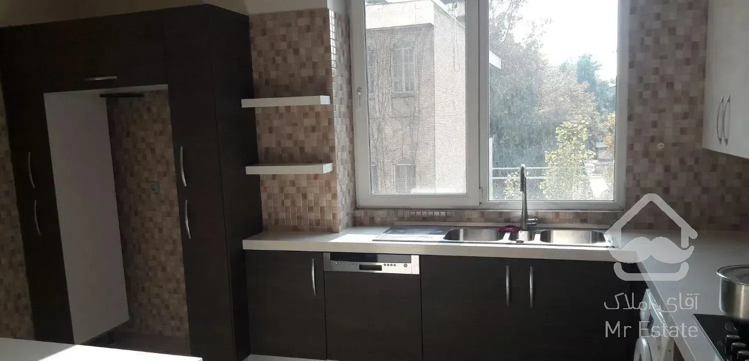 ۱۸۰متر ۲پارکینگ خوش نقشه وغرق در نور قلبه پاسداران