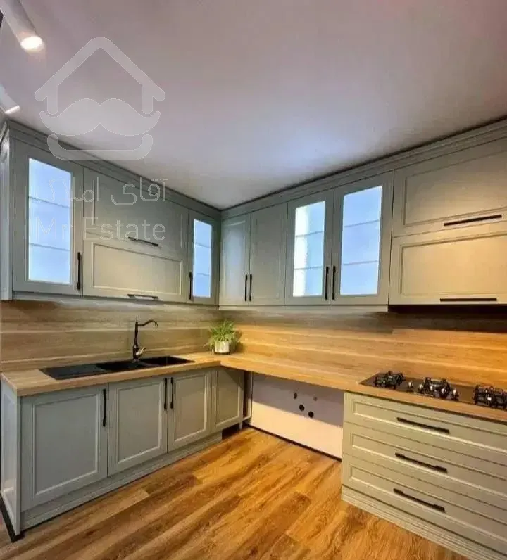 65متری/سندتکبرگ/روبه نما/پارکینگ/تاپ لوکیشن