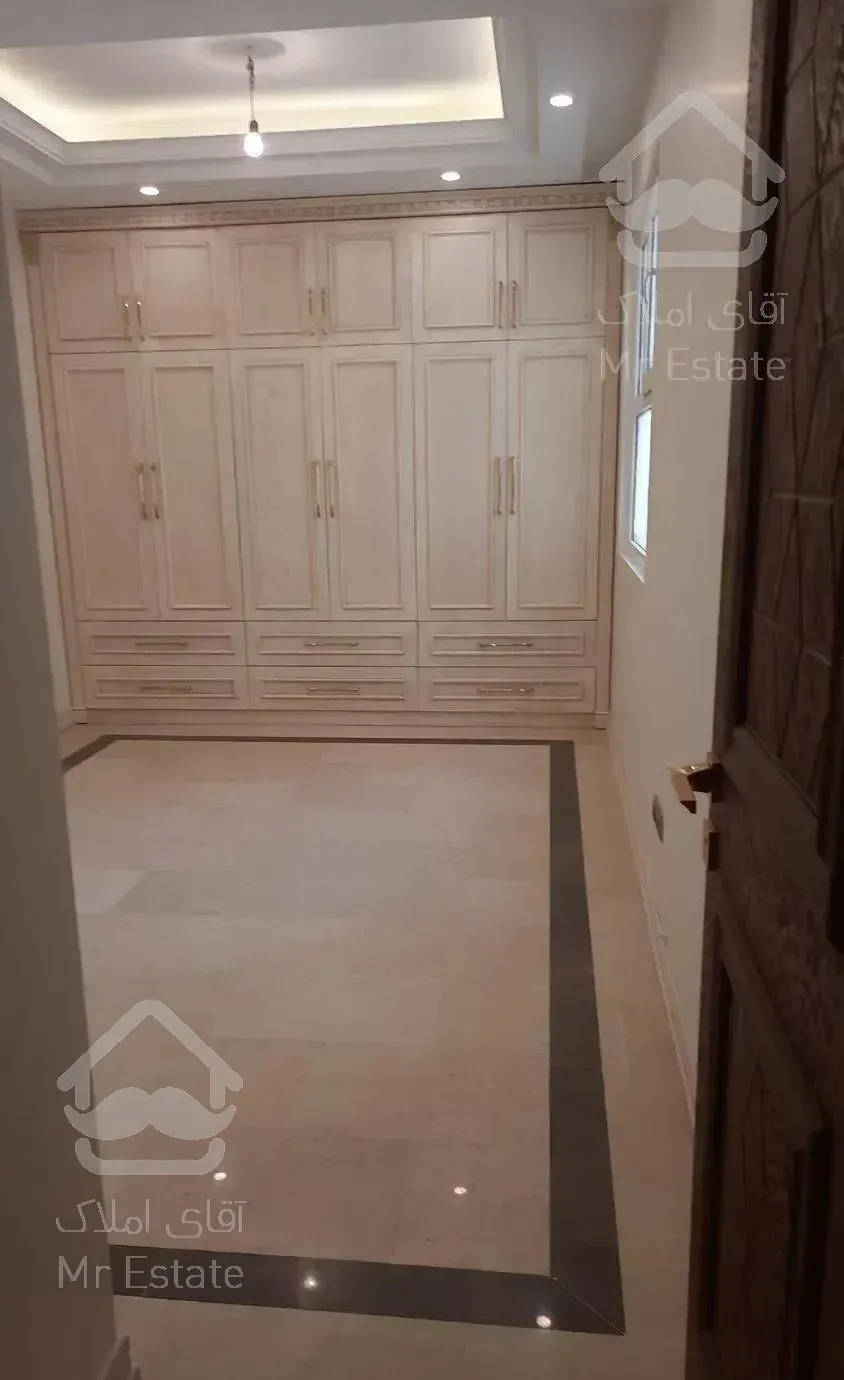 ۱۴۰ متر فلکه اول تهرانپارس