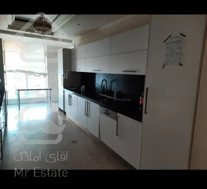 رهن اپارتمان ۲۷۰متری در برج باغ برند فرمانیه