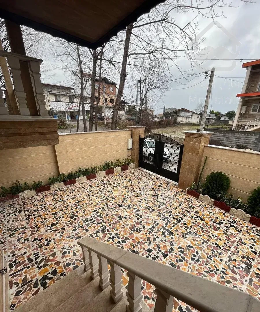 ویلا ۲۰۰ متر استخرو جکوزی دار بدون واسطه