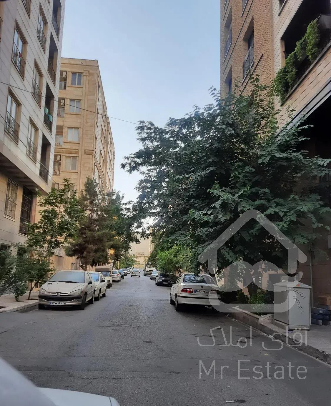 ۶۰ متر ۲ خواب بلوار فردوس