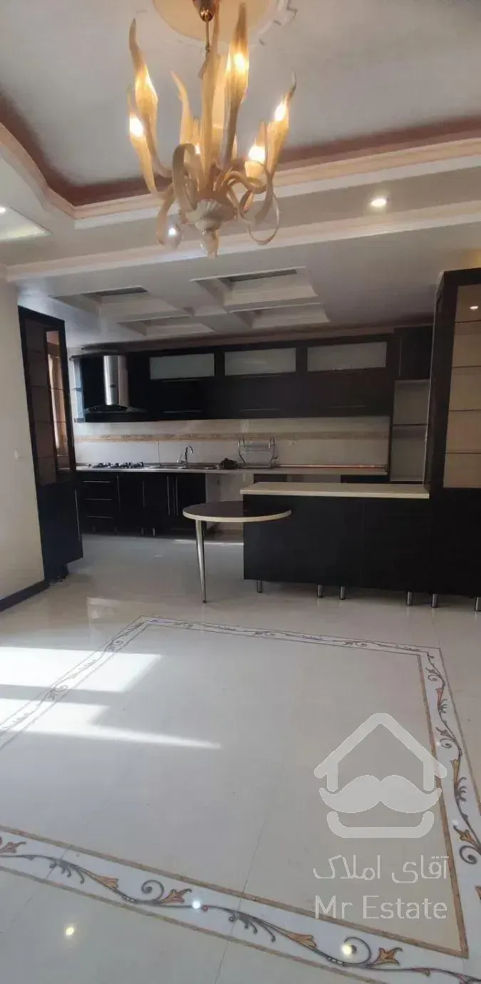 118متر سه خواب خردمند جنوبی فول امکانات