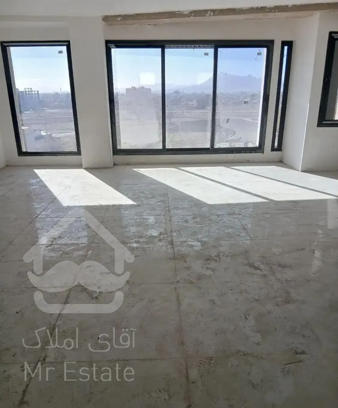 آپارتمان ۱۰۰ متری دو کله نور سالن پر نور