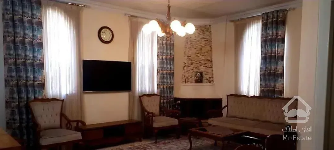 ۵۰متر خوش نقشه و غرق در نور