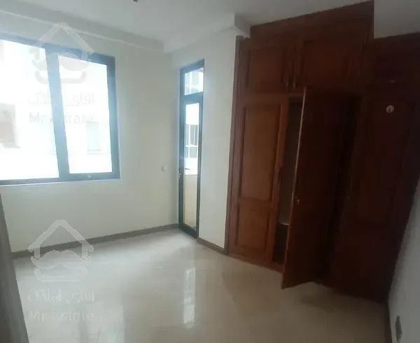 فروش140مترنیاوران/3ساله/لابی روف گاردن