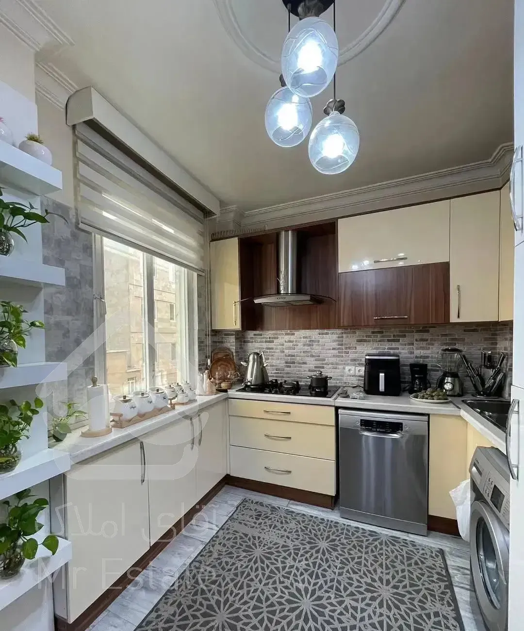 ۸۵متربرج فرتاک دهکده المپیک متری۶۷/قسطی تهاتربا۲۰۷