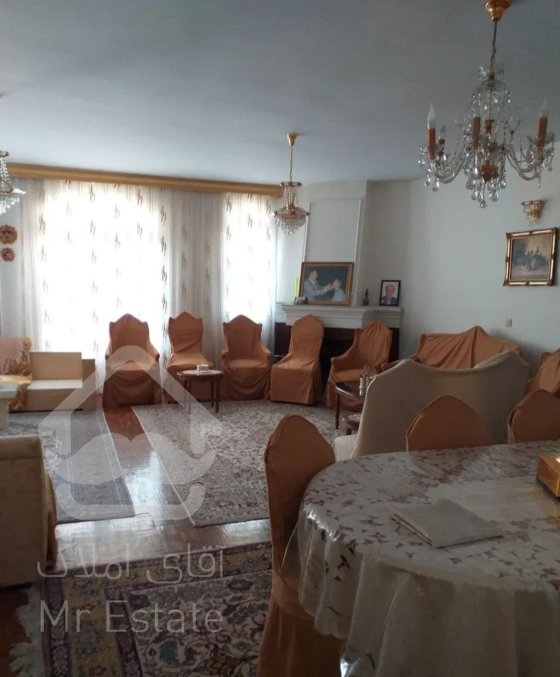 ۱۰۰ متر همکف فلکه اول صادقیه