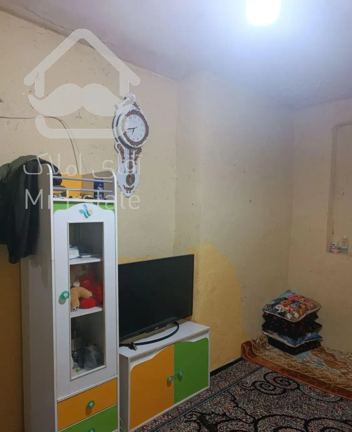 یک اتاق و آشپزخانه ویک انباری .دربست کامل