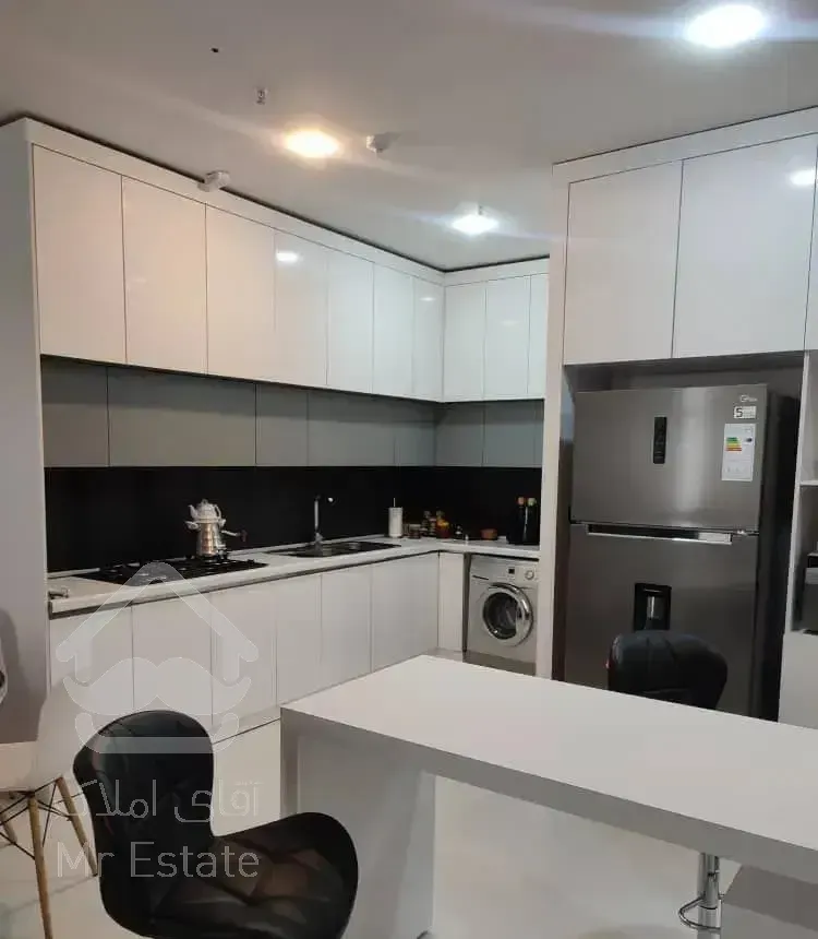 ۸۰ متر آپارتمان ، ابتدای هفت تیر نزدیک مترو