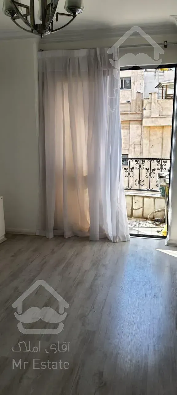 164 متر 3 خواب  طبقه 5