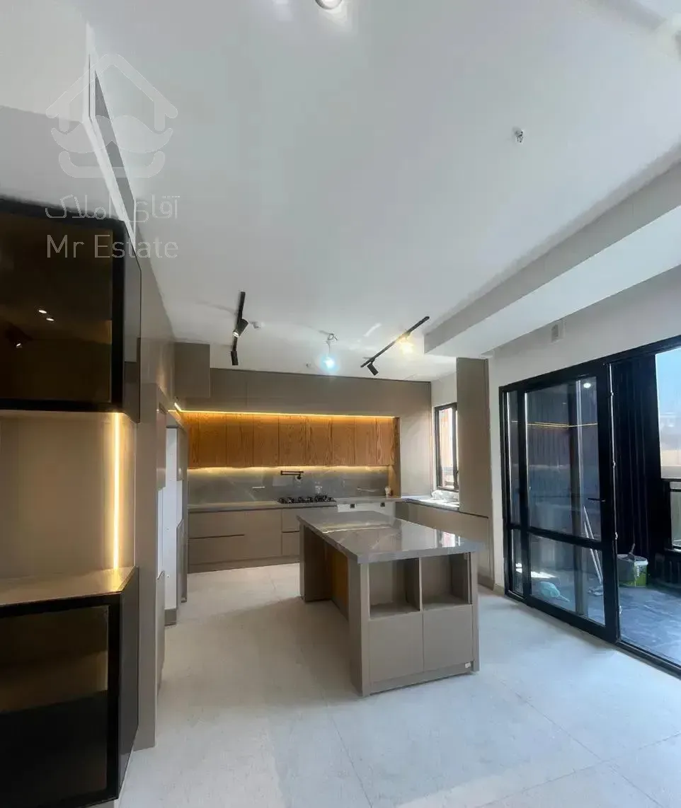 ۱۷۰متری تراس قابل چیدمان + هنرستان + مدرن