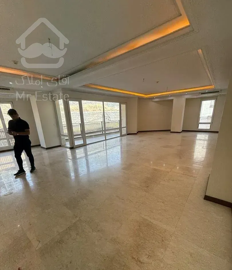 283 متر/4 خواب/فول امکانات/در قلب نیاوران