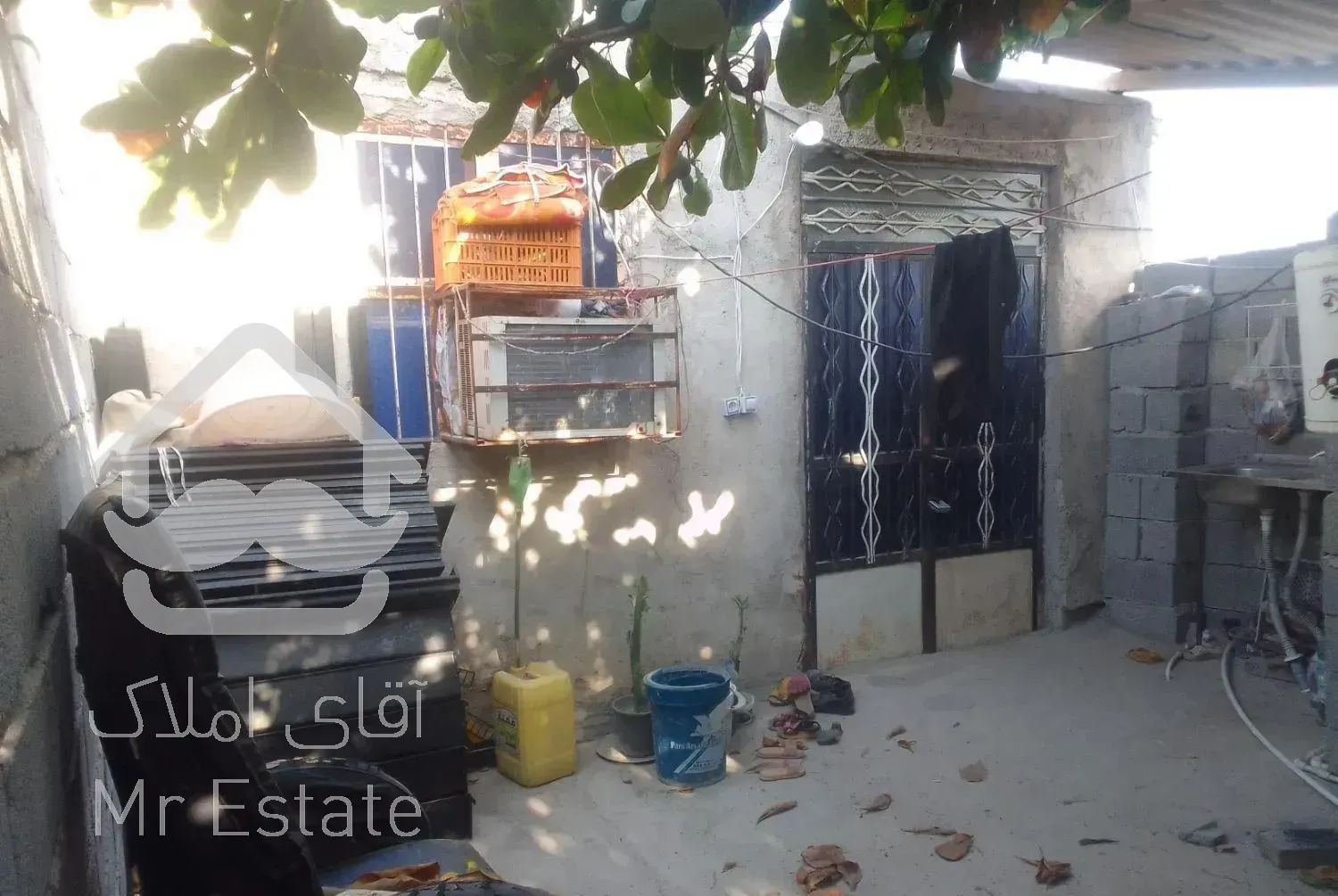 ویلایی ۱۲۰ متر دوهزار روبه روی لارک ۲