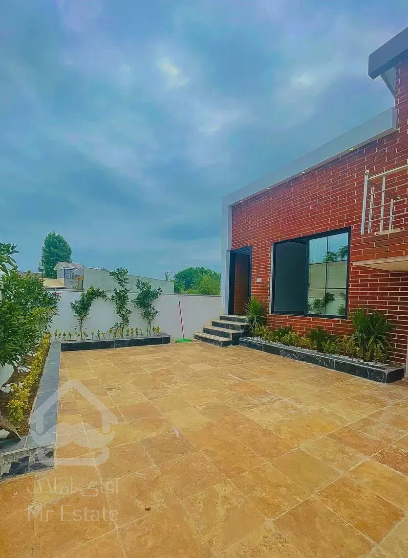 ویلا نیم پیلوت نوساز 150 متری شهرکی سندتک‌برگ