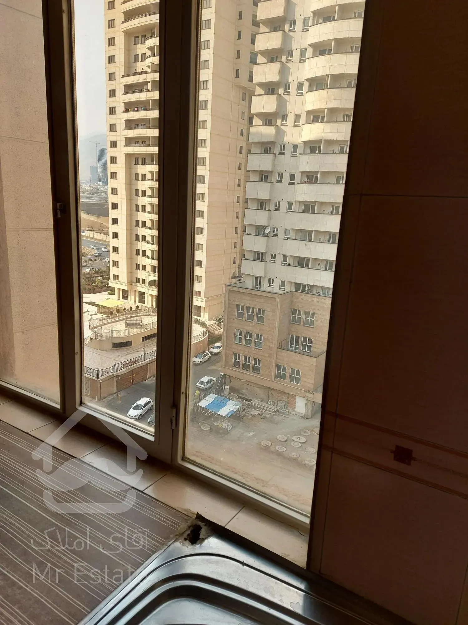 فروش ۱۰۵ متری دریاچه سند دار