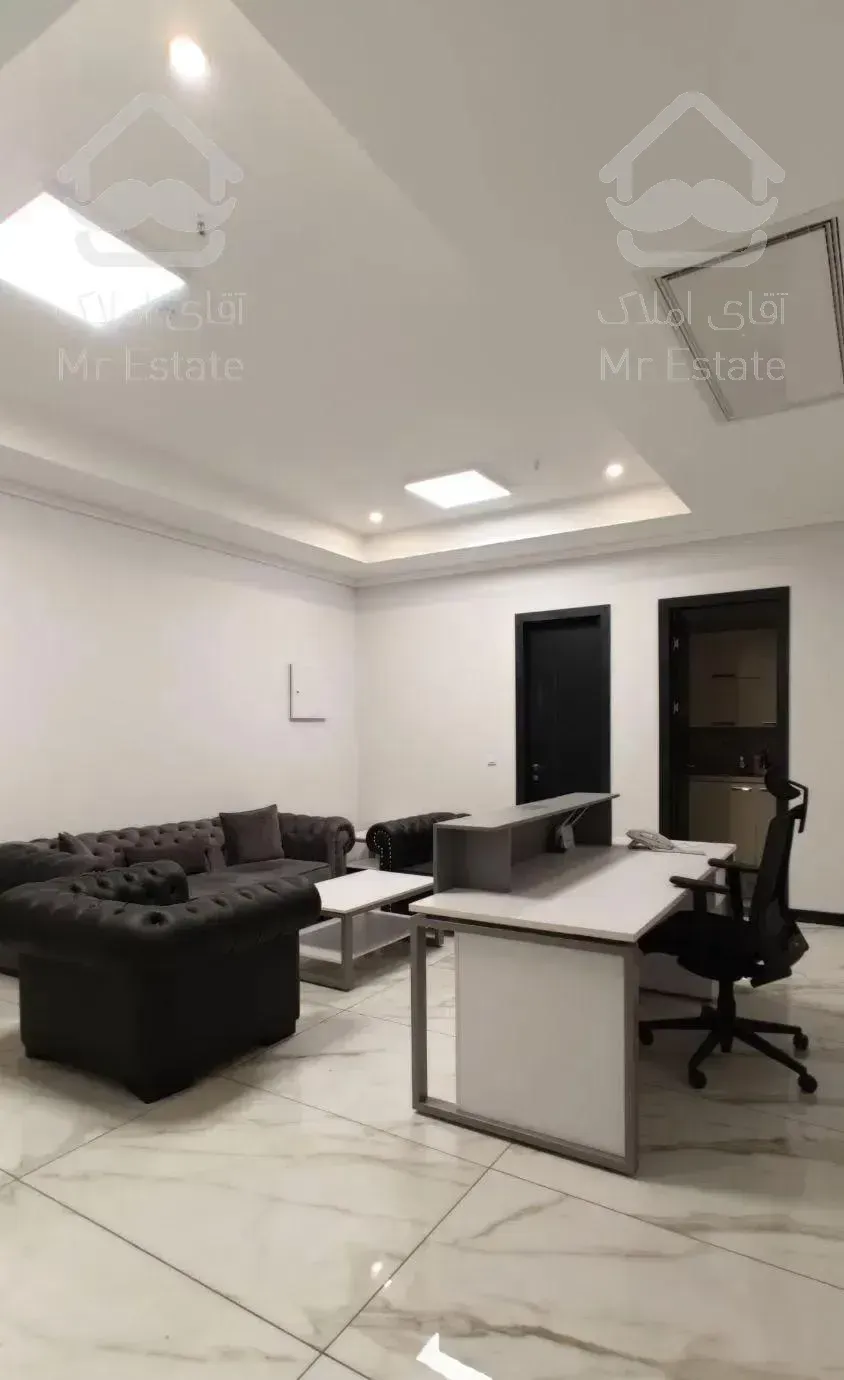 زعفرانیه ١٠٠ متر اداری مدرن (۵ پارکینگ)