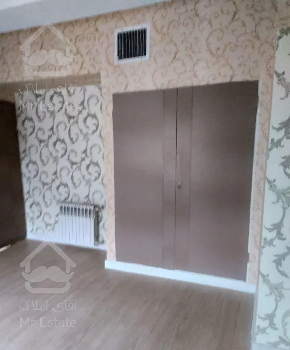 ۷۲ متر دو خواب/کف پارکت/بدون مشرف/شهرک باقری