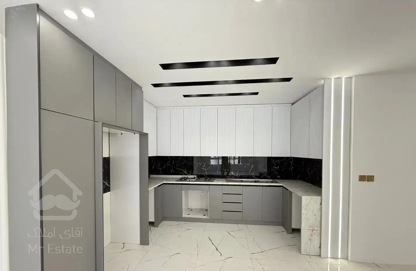 فروش آپارتمان 95 متری در پشت جهاد با آسانسور