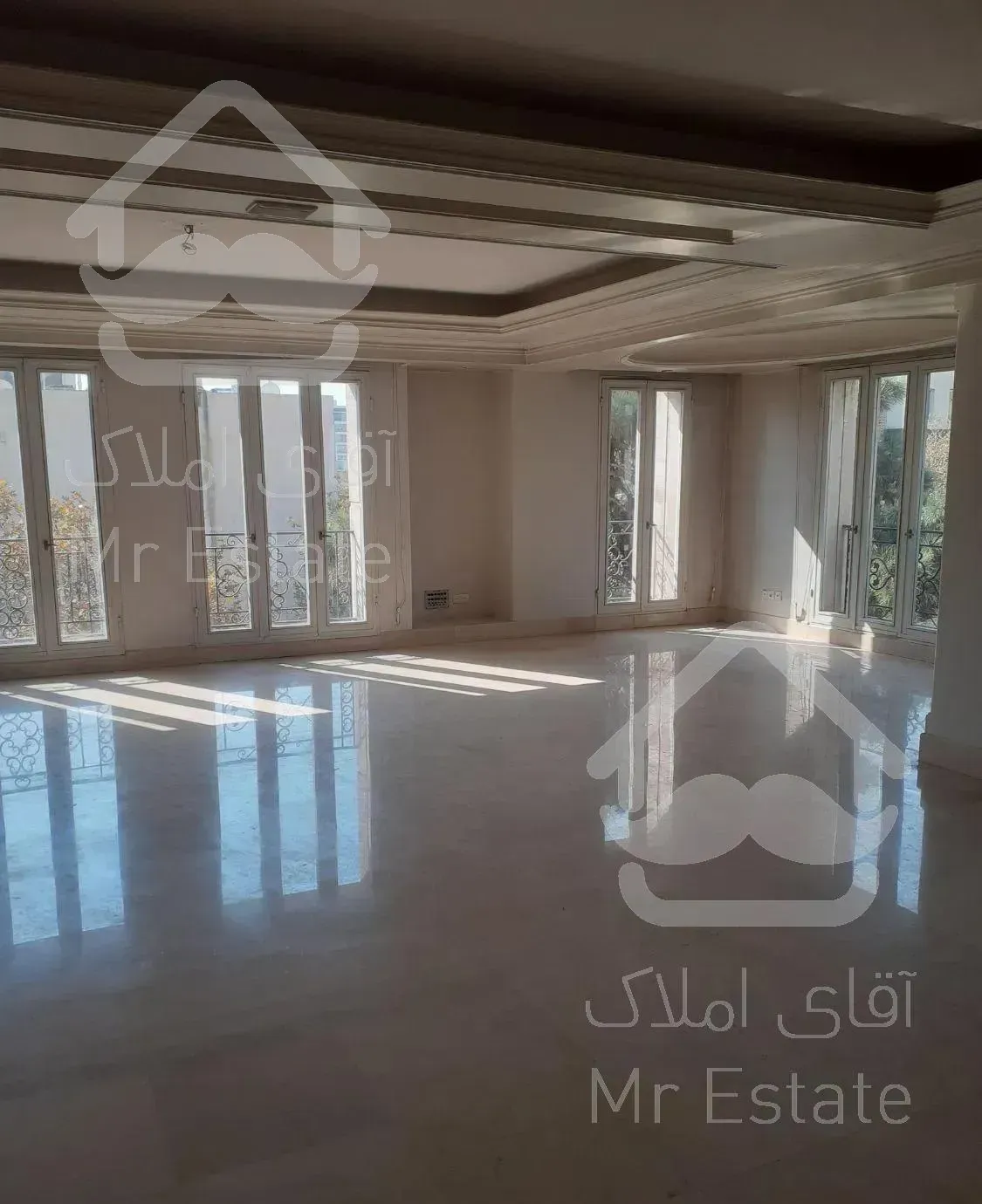 آپارتمان ۲۲۰متری/فول امکانات