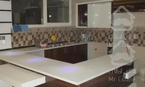 آپارتمان 130متری خیابان میرداماداصفهان بیدآباد