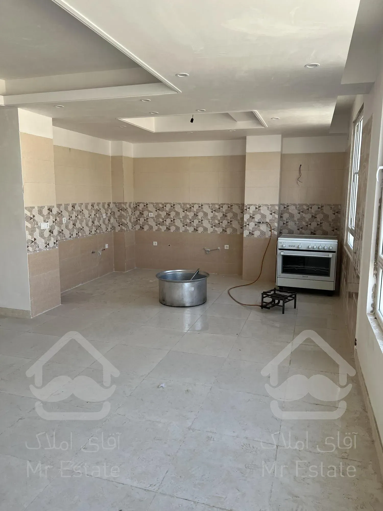 110 متری سند دار