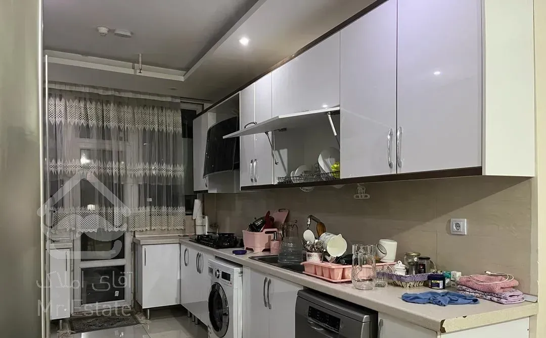 فروش  ۱۴۸ متر فول خ ایرانمهرجنوبی نزدیک اداره برق