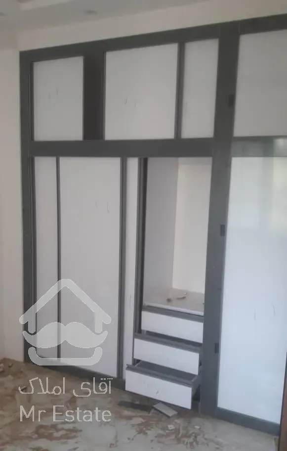 ساخت‌ ونصب‌ کابینت‌ ام‌ دی‌ اف‌ وکمد‌ دیواری‌ و..
