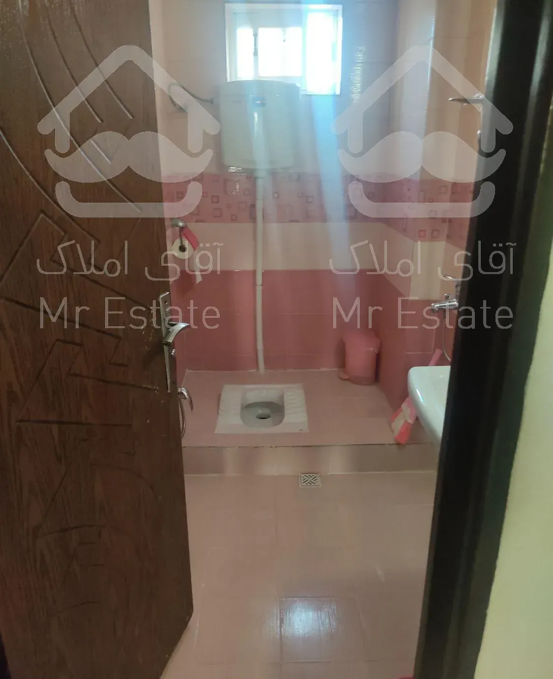 آپارتمان ۱۴۰ متری در شمس آباد