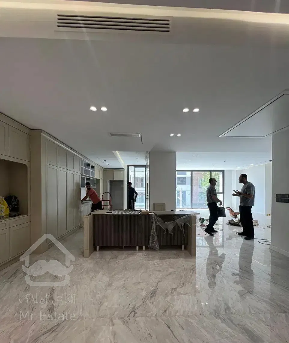 آپارتمان ۲۳۳ متری نوساز کلید نخورده بهترین فرعی