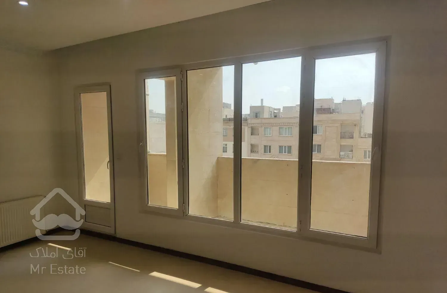 ۱۲۸متر / سنددار/ ۲ پارکینگ سندی