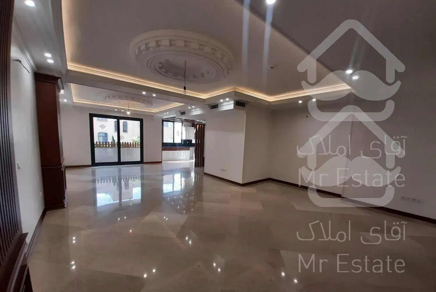 کردستان 220متر آپارتمان...