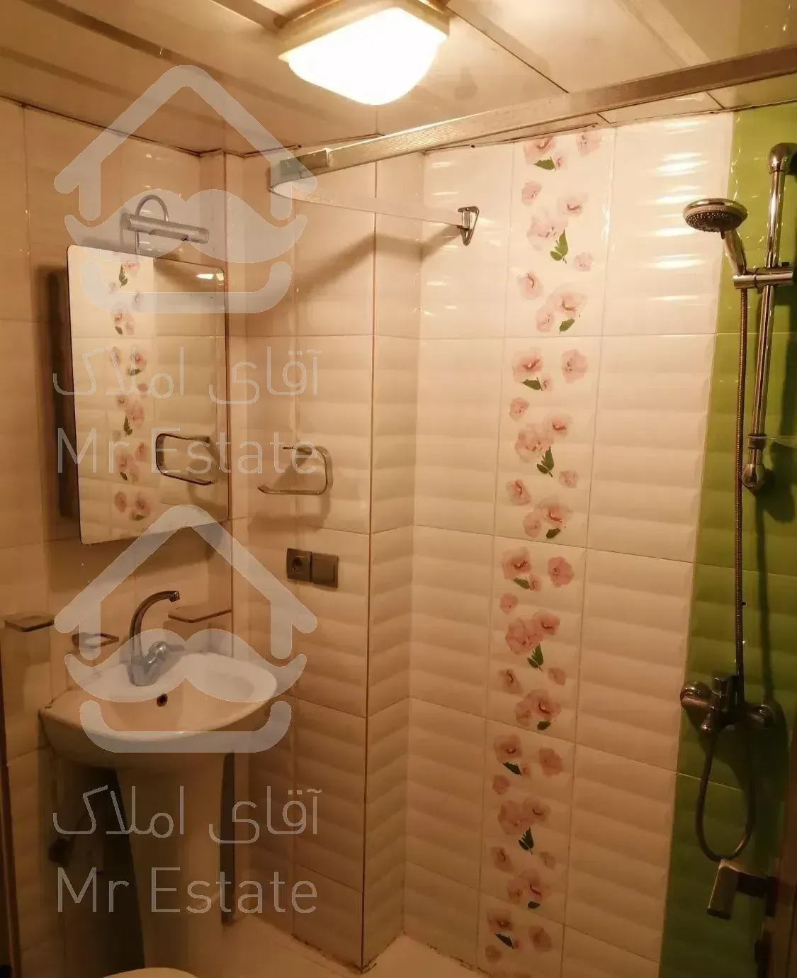 90 متری کیکاووس