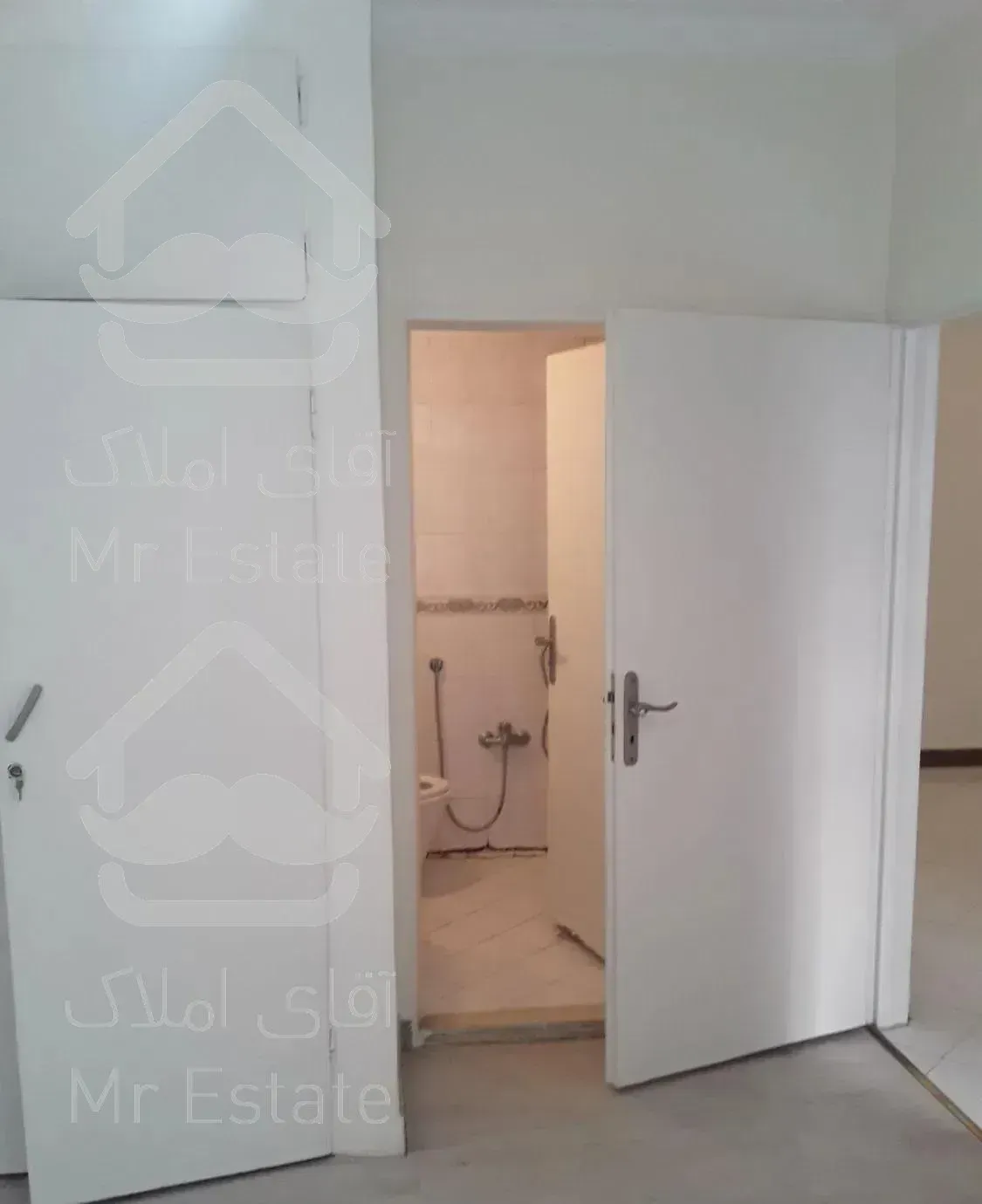 دارآباد۶۰متربرای۲یا۳سال قراردادپارکینگ‌آسانسور