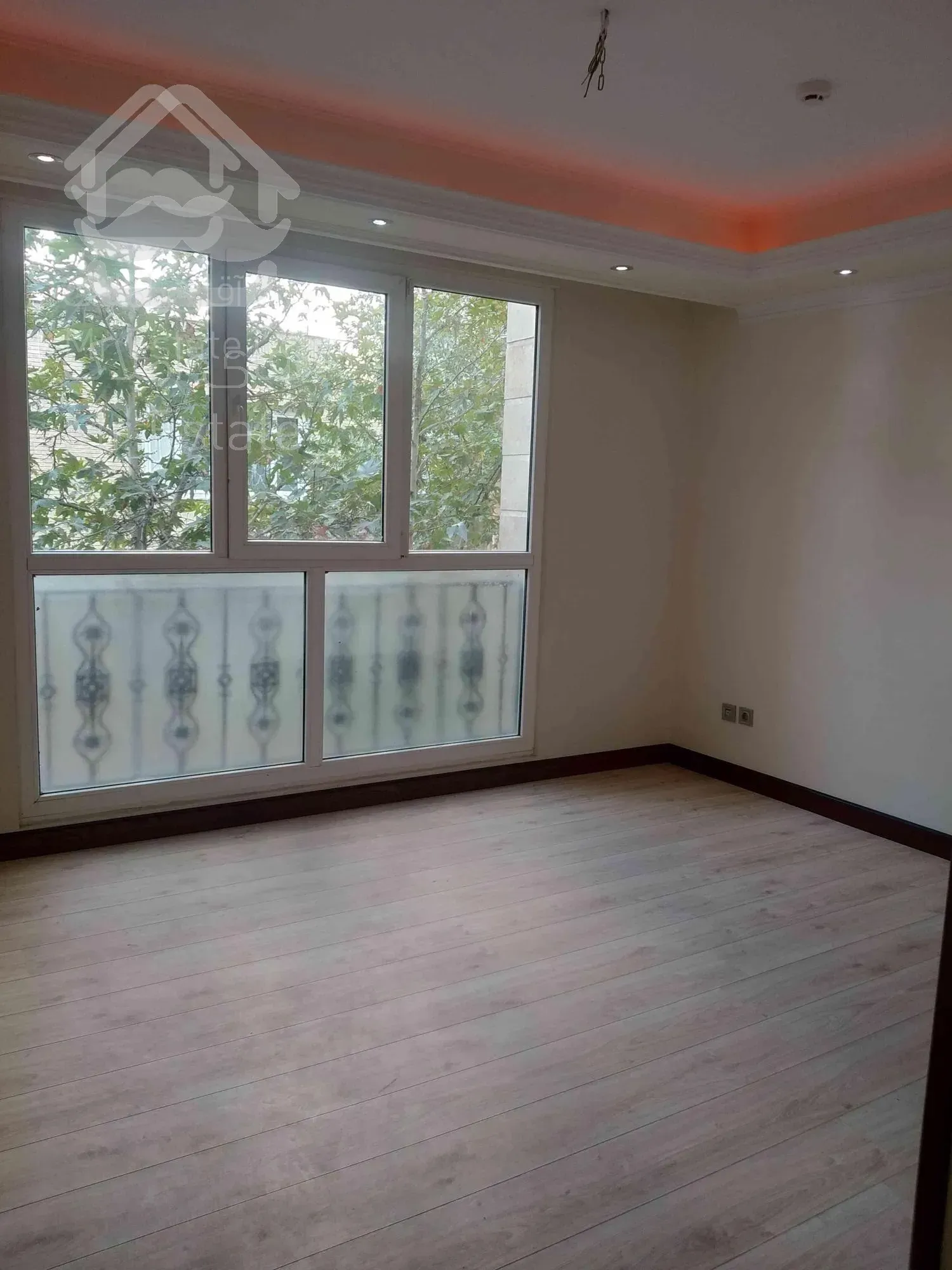 خرید آپارتمان ۱۵۰ متری نیاوران