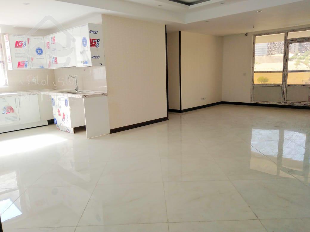 115متر/برج باغ مجلل پونک/رو به جنوب/مناسب سرمایه گذاری و سکونت