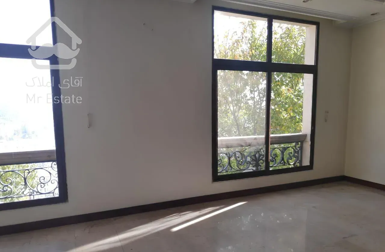 170متر/آجودانیه/دنج/ویو کوه بدون مشرف / شیک