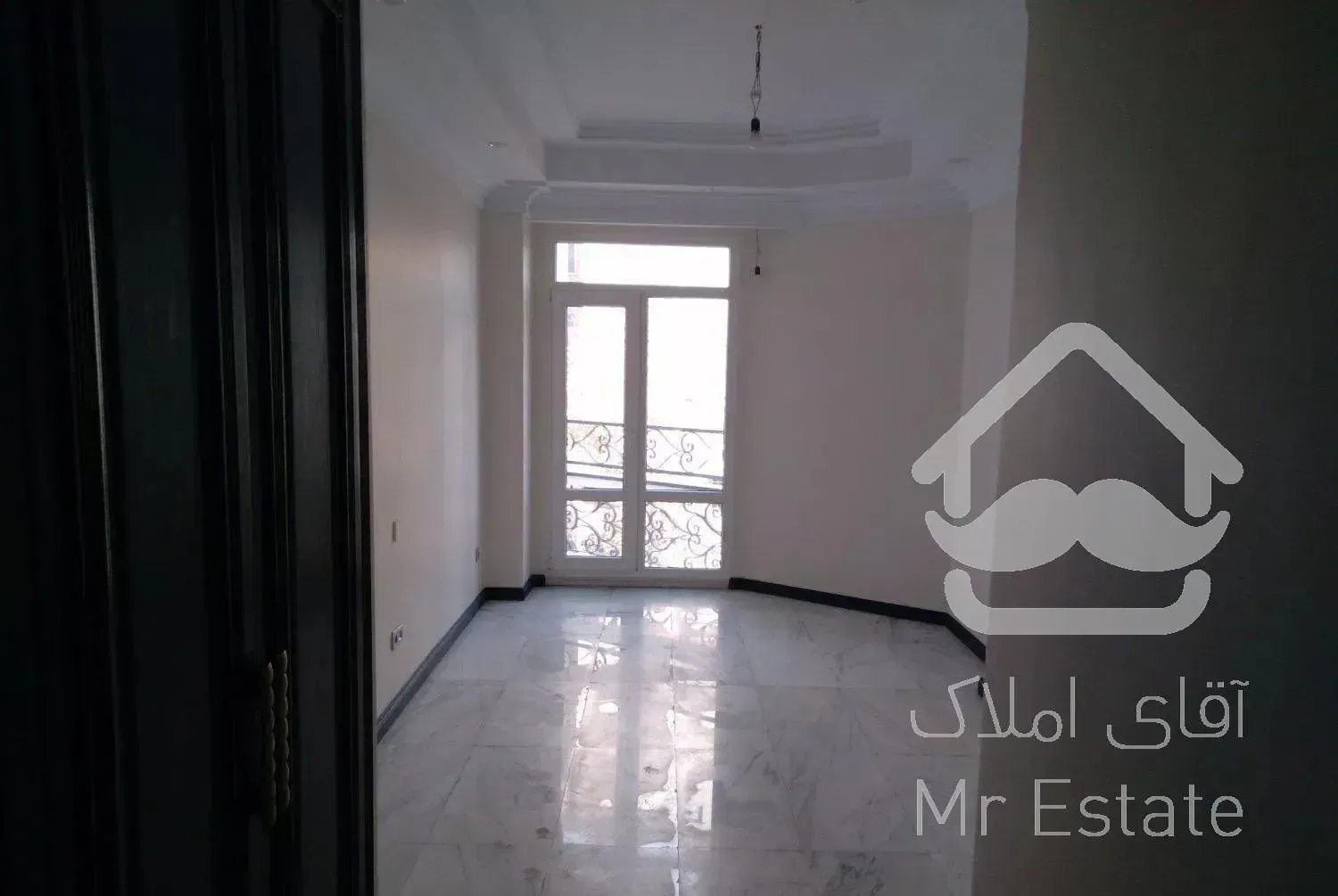 ۱۵۶ متر اندرزگو کلید نخورده