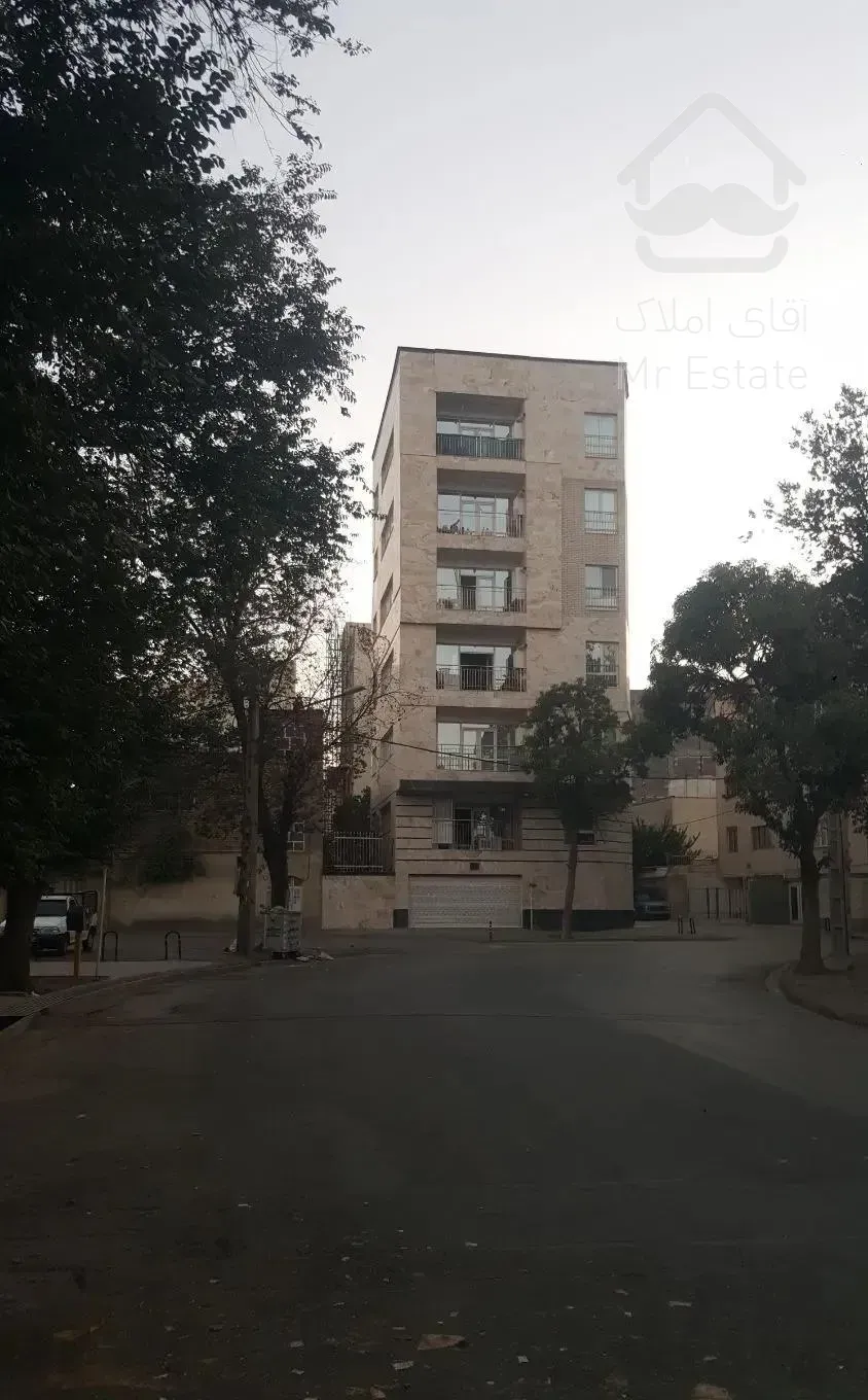 فروش آپارتمان تک واحدی ۱۰۰ متری